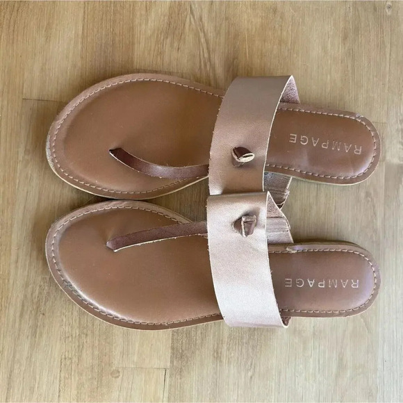 Rampage MAXXI Slip On Beige Gold Leather Casual Classic Spring Summer Sandals - Picture 1 of 4